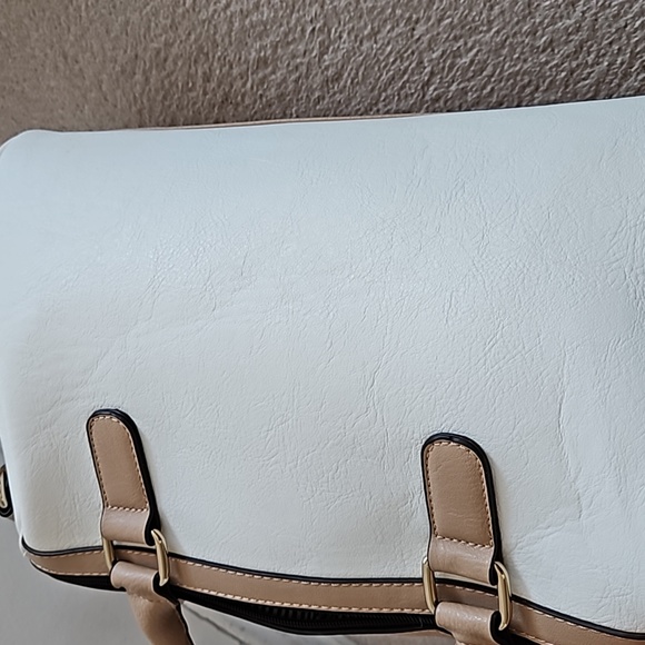 Spring Purse - Picture 4 of 6